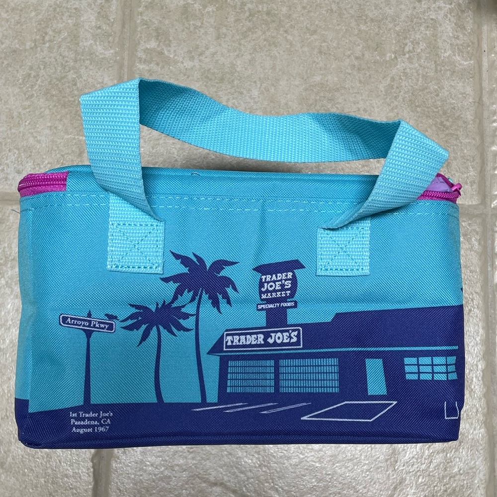 Trader Joe's Insulated Blue Mini Tote Bag NWT - Limited Edition